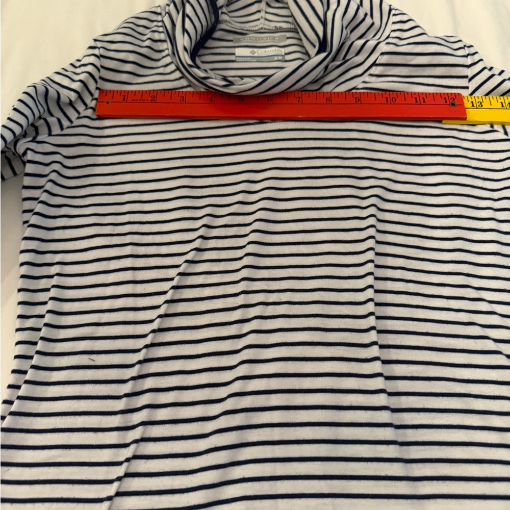 Columbia‎ Navy and White Striped Hoodie Omni-wick medium - Picture 6 of 9